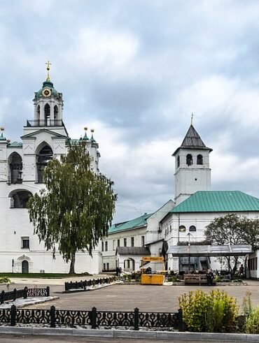 Спасо-Преображенский монастырь в Ярославле