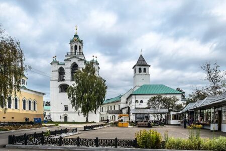 Спасо-Преображенский монастырь в Ярославле